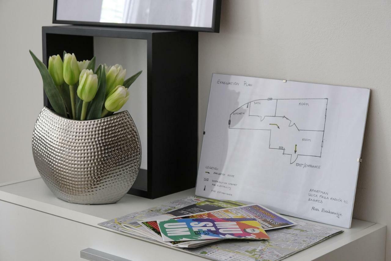 Stone Gate Apartman *
